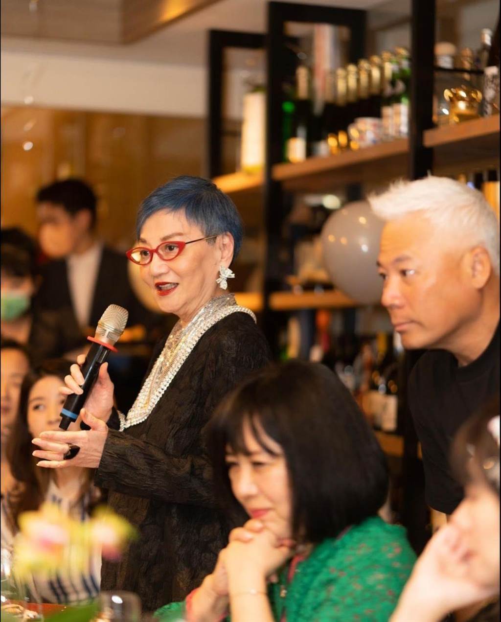 巫启贤庆幸刘文正还活着 60岁寿宴邀张清芳高歌