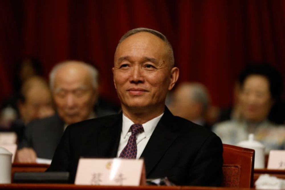《星岛》:随习近平参加审议 蔡奇料任中办主任