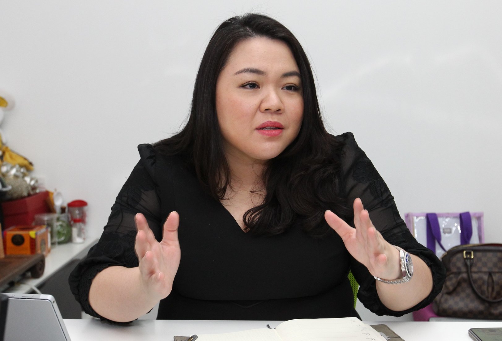 李姐䭲