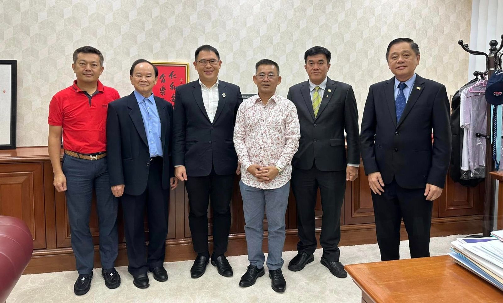 柔州政府拨款独中