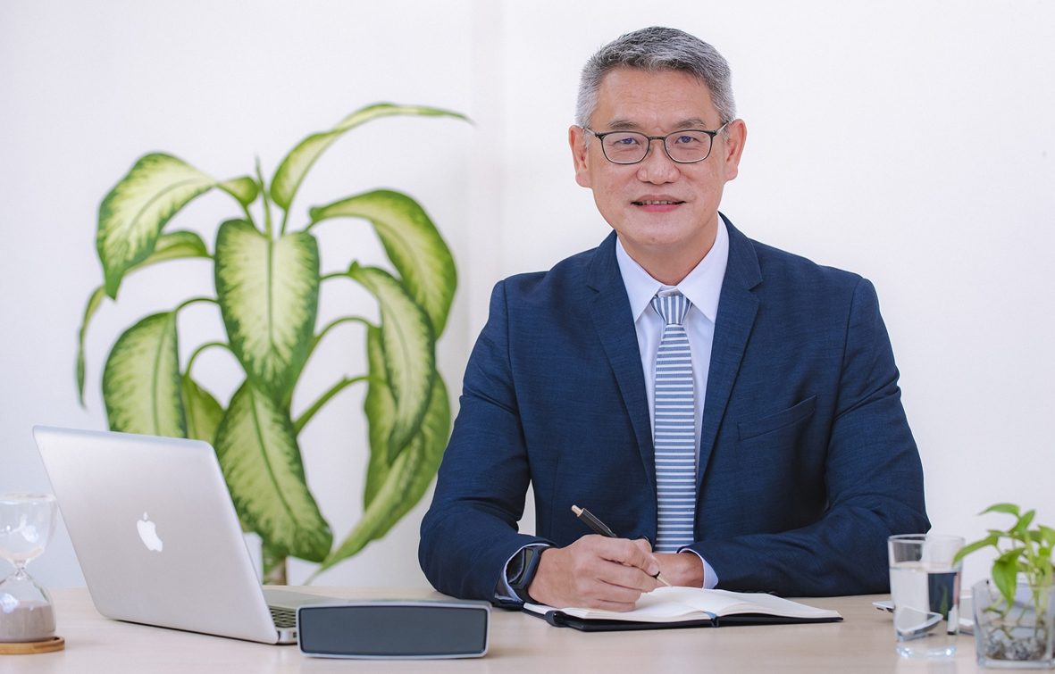 高贵财,教授,