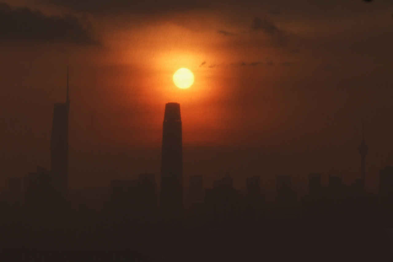 空气指数逾100点地区 学校课外活动喊停