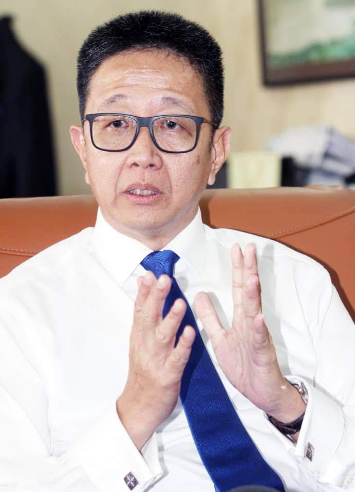 仅支部宣传秘书可受封？ 邓章钦抨火箭领袖双标