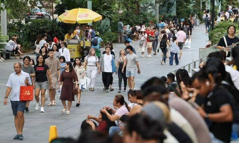 王乙康:新一波疫情峰顶已过 新加坡每天约3000确诊