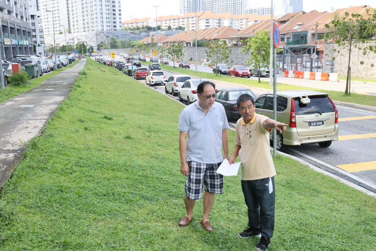 车道规划不一致成瓶颈 高楼住宅林立大塞车