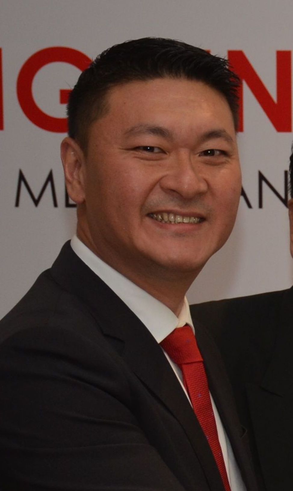 周俊义
