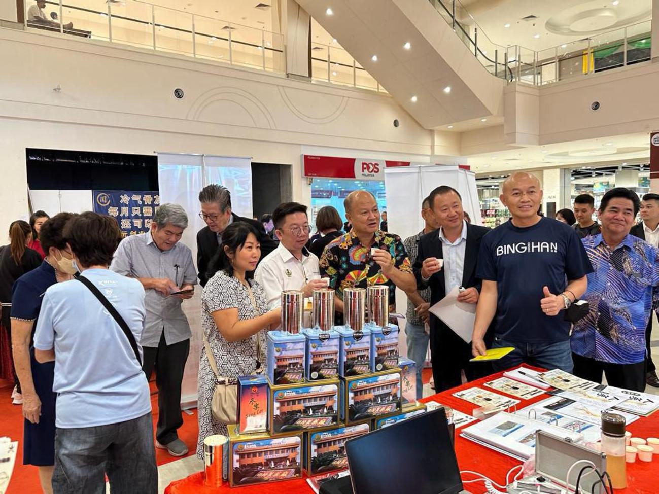 张送定:促进商务交流 商会办优质展销会