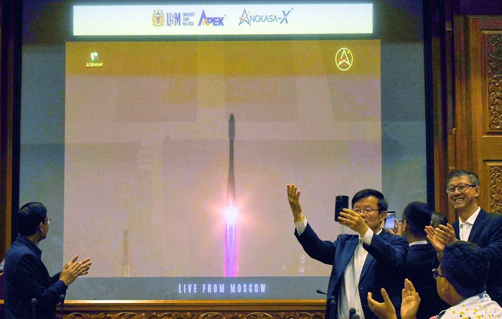 首颗人造卫星顺利发射 槟城航天迈出一大步