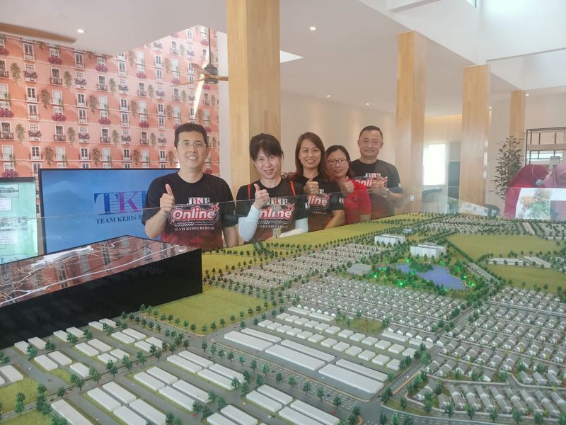 美罗新街场“Grocer Homes香绿门”