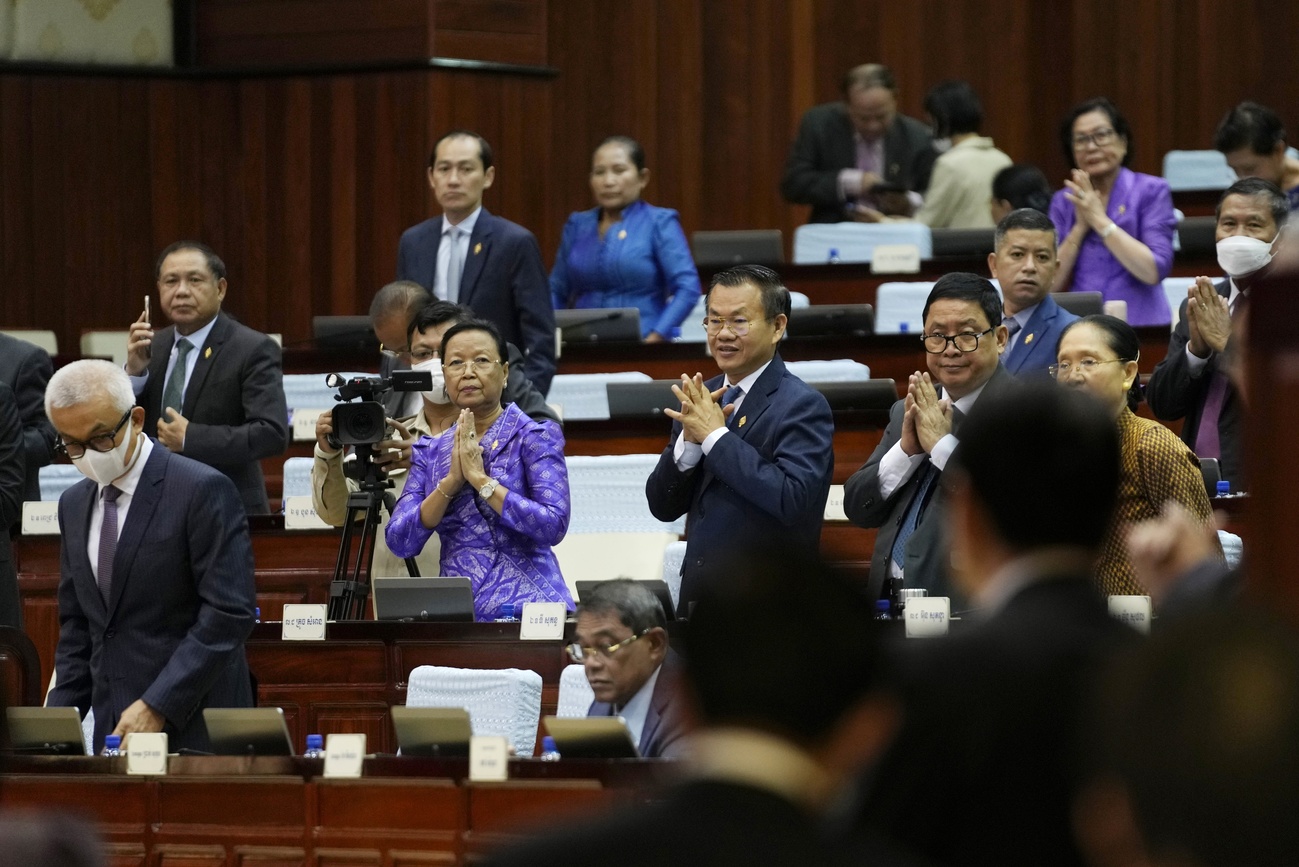 不投票未来禁选公职  柬修法打击流亡者