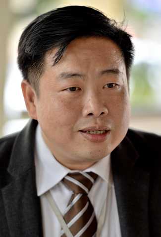吴健南