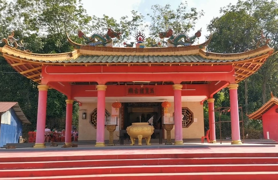 153历史经4次重建 玉皇盘古庙栽培无数乩童