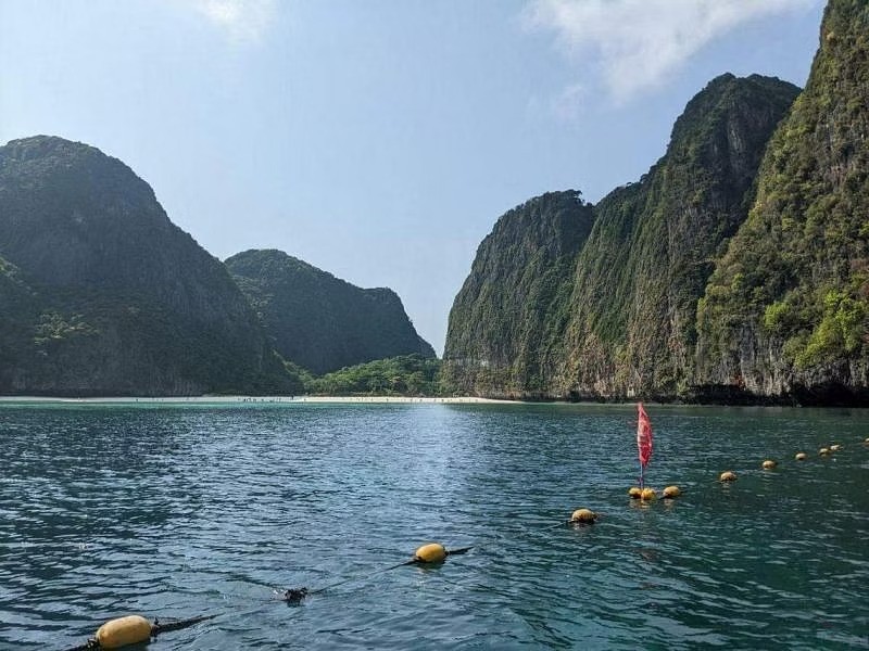 泰国皮皮岛2海湾关闭2个月