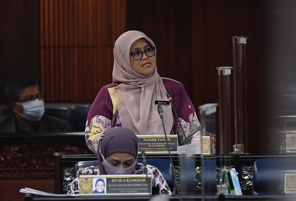 公账会主席玛丝艾米雅蒂 Mas Ermieyati Samsudin