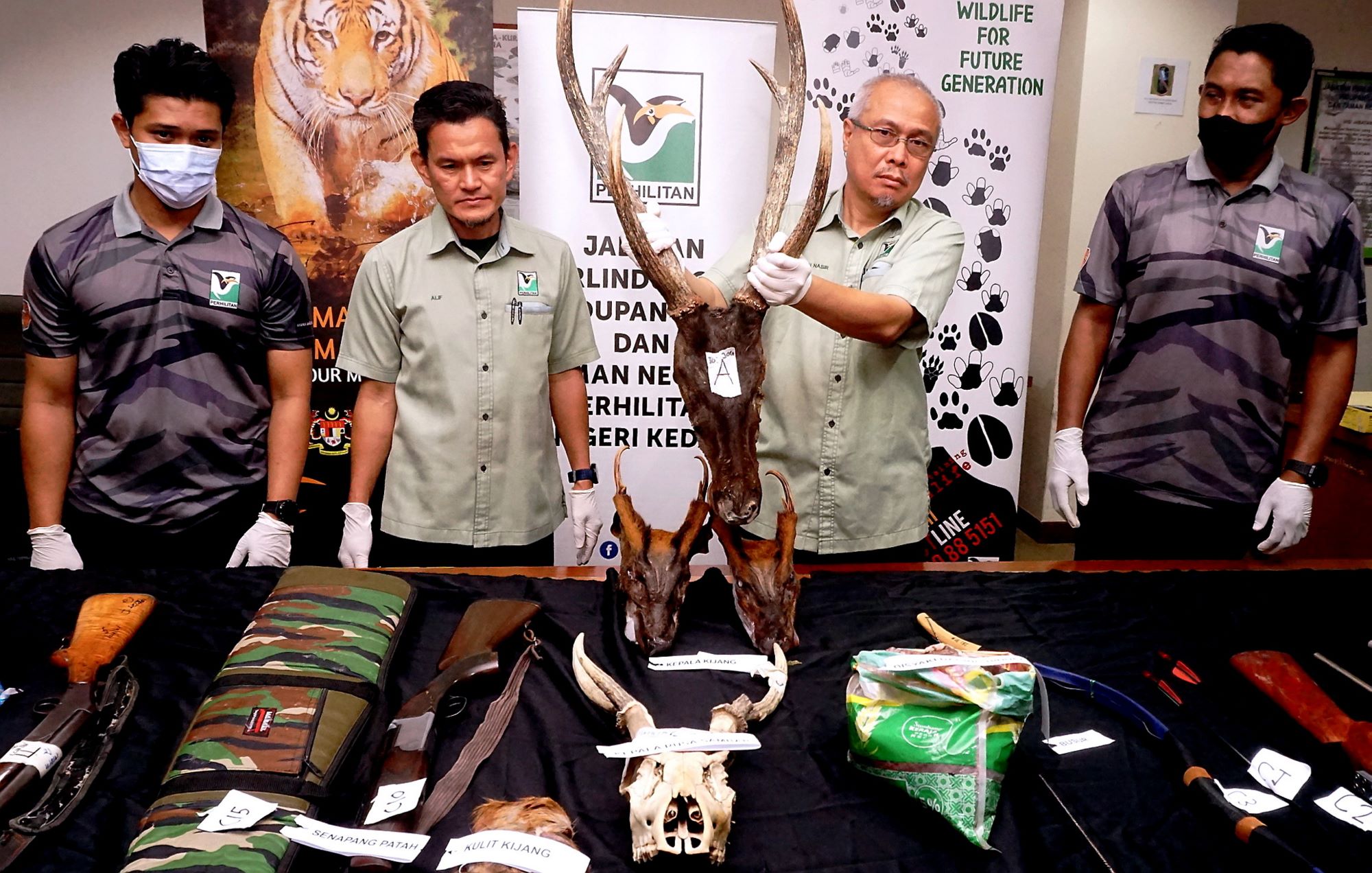 森林宰殺瀕危動物出售 警方捕6人