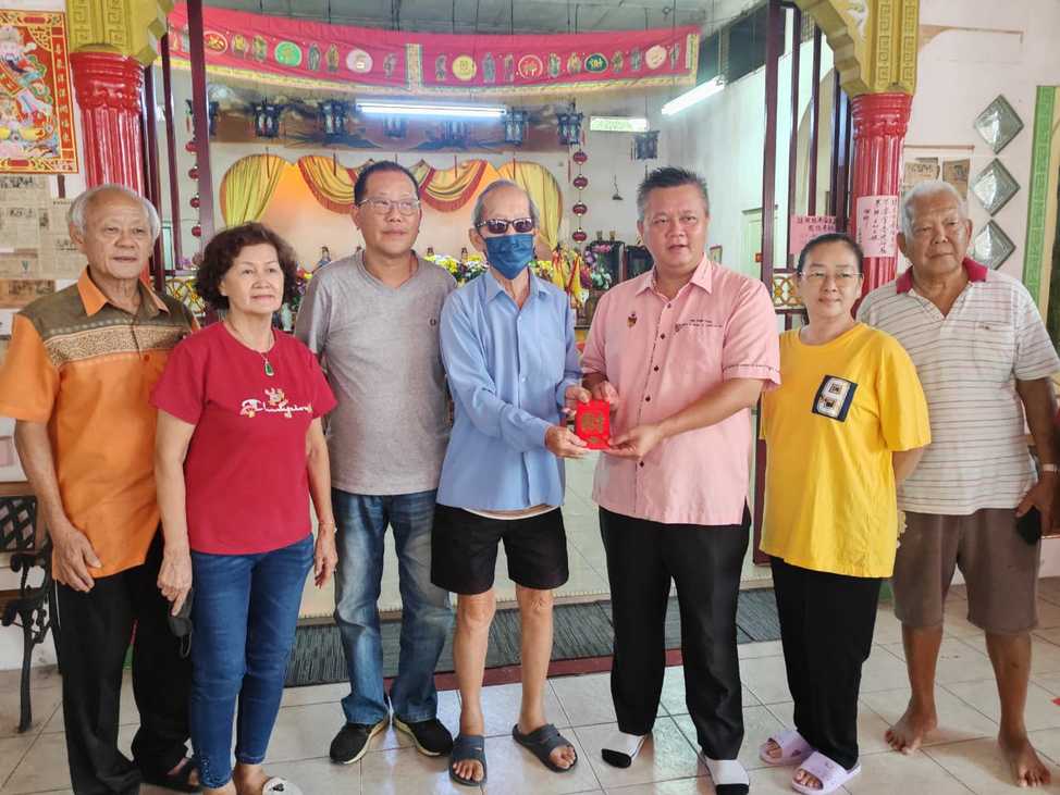 七仙七姐千秋寶誕  單身青年膜拜求姻緣