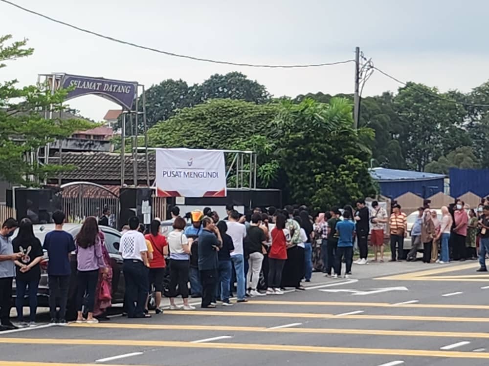 6州选举投票日 班达马兰州席