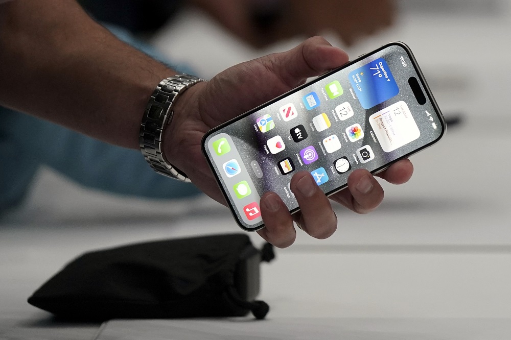 iPhone 15