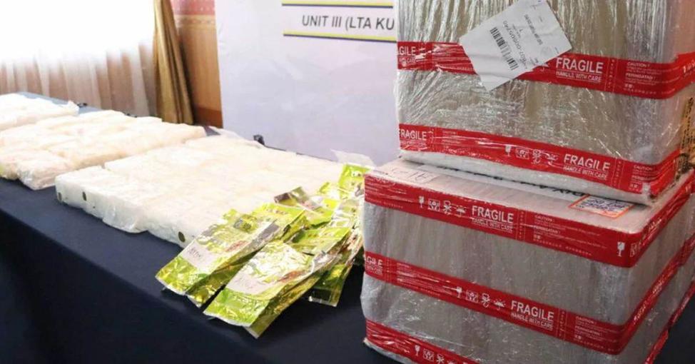 申报汽车零件伪装成茶被识破 关税局起200万冰毒