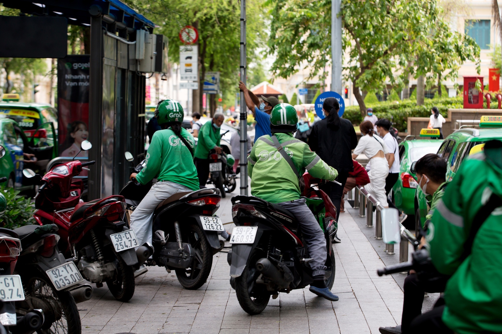 新加坡监管网约车架构 Grab和GoTo料面临新规