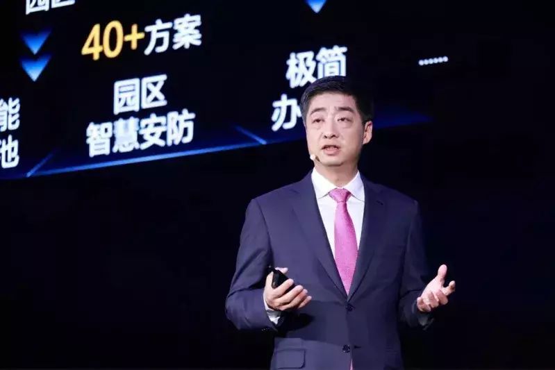 10月1日起接棒孟晚舟 胡厚崑任华为轮值董事长
