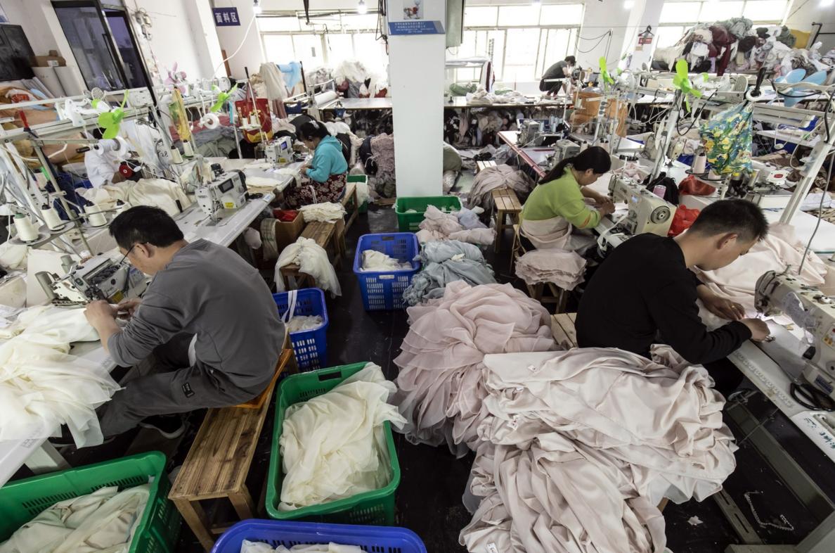 “断舍离”谈何容易 服装厂商回流中国