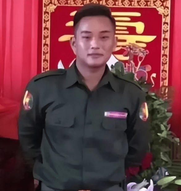 白应苍