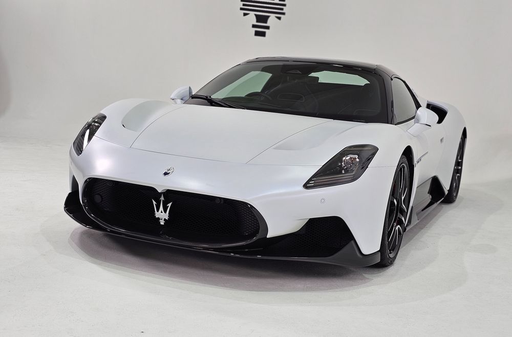 马莎拉蒂 Maserati MC20 Cielo