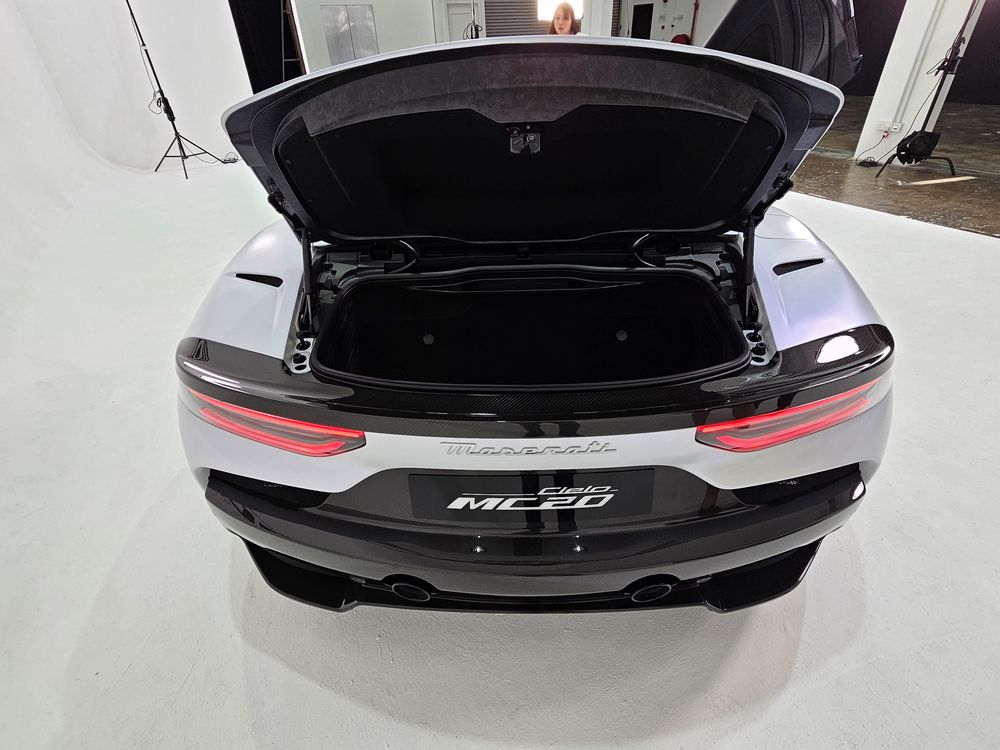马莎拉蒂 Maserati MC20 Cielo