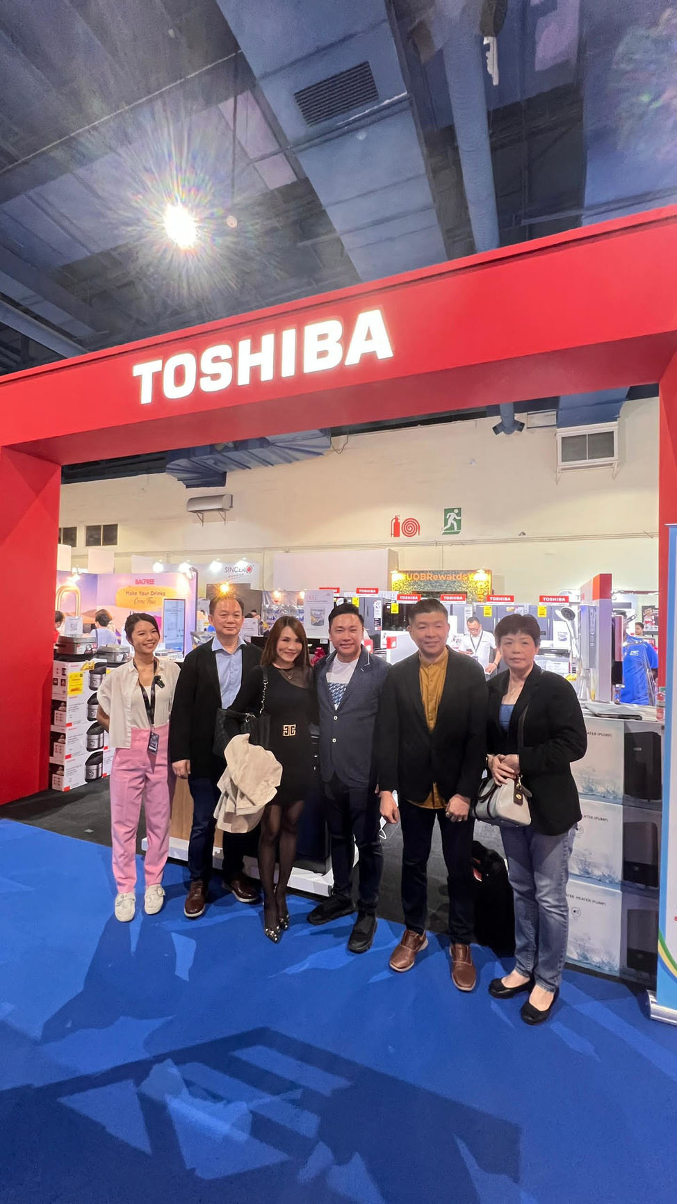 TOSHIBA