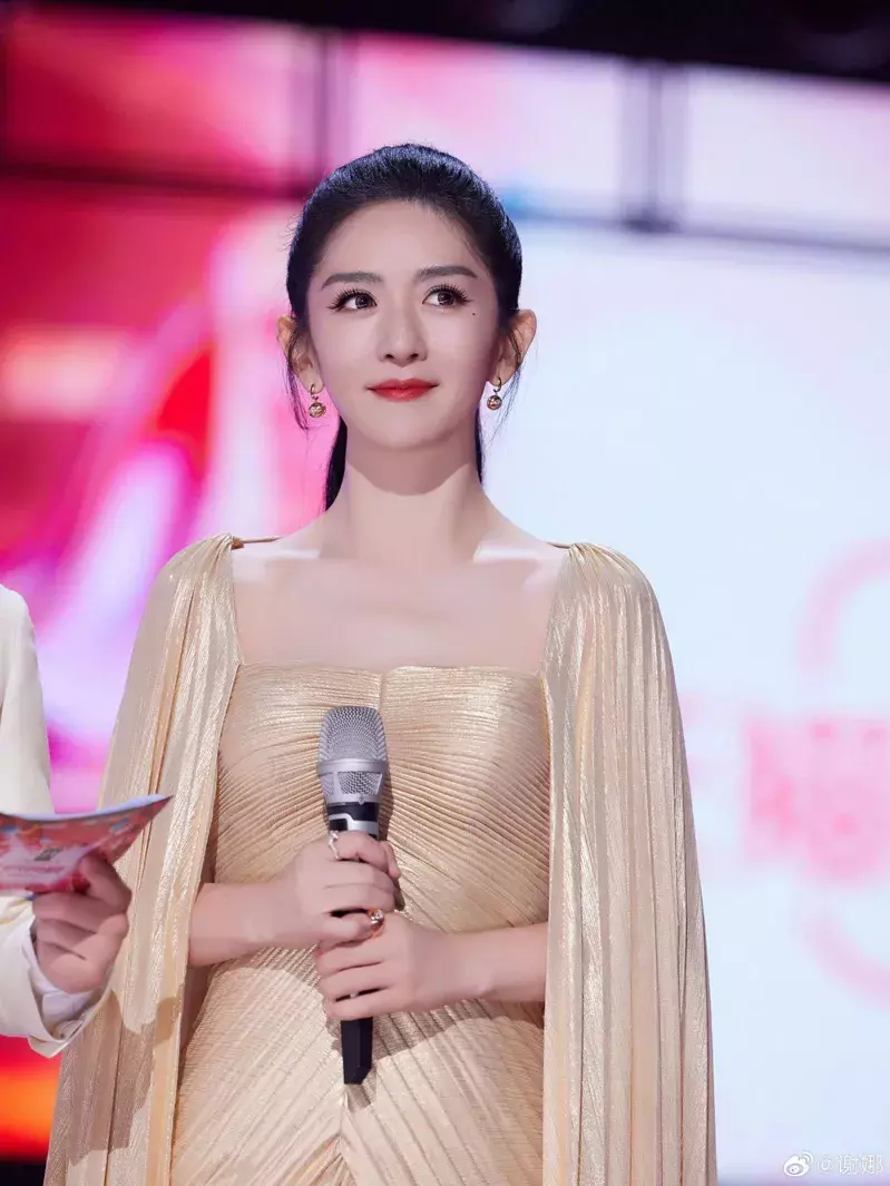 谢娜主持双十一晚会翻车 何炅汪涵都救不了