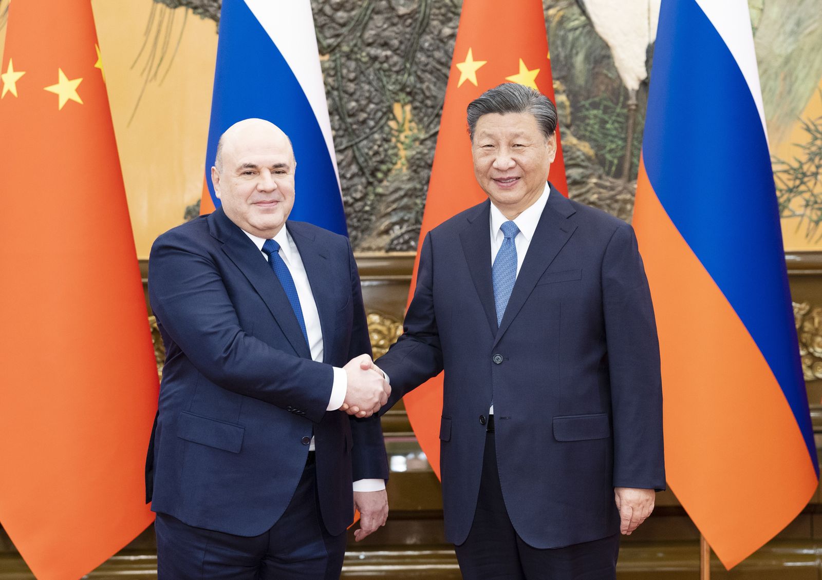 习近平晤米舒斯京 中俄贸易额提前达标