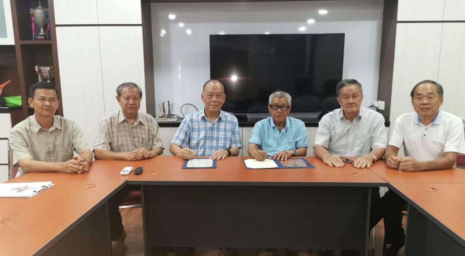 利丰港培华独中 喜迎新校长洪志文