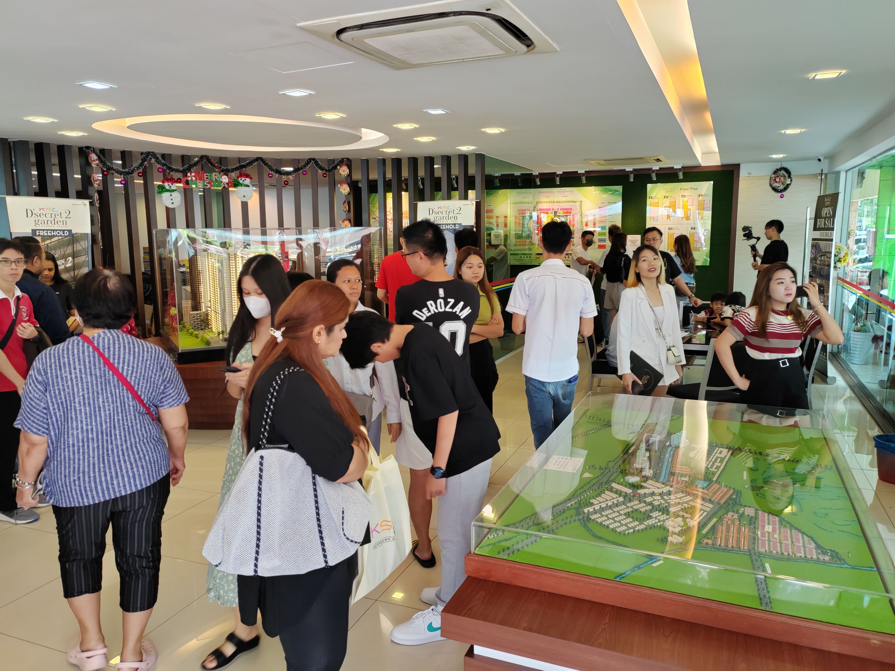 顺利实业集团    推 D’Secret Garden 2公寓
