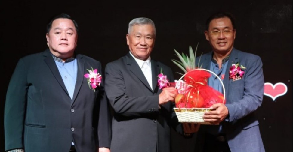 黄锋:购电动摩托获回扣 “须慎选合作厂商”