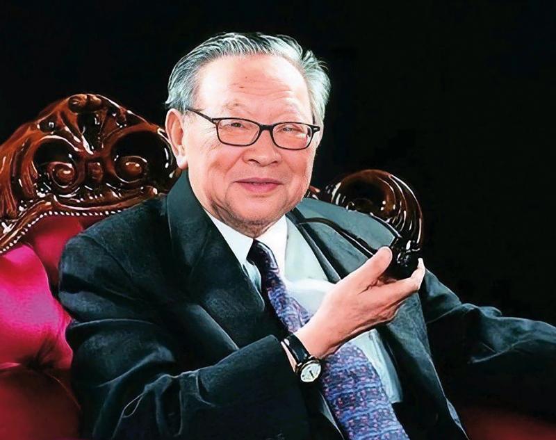 梁羽生金庸传奇 缘于澳门比武