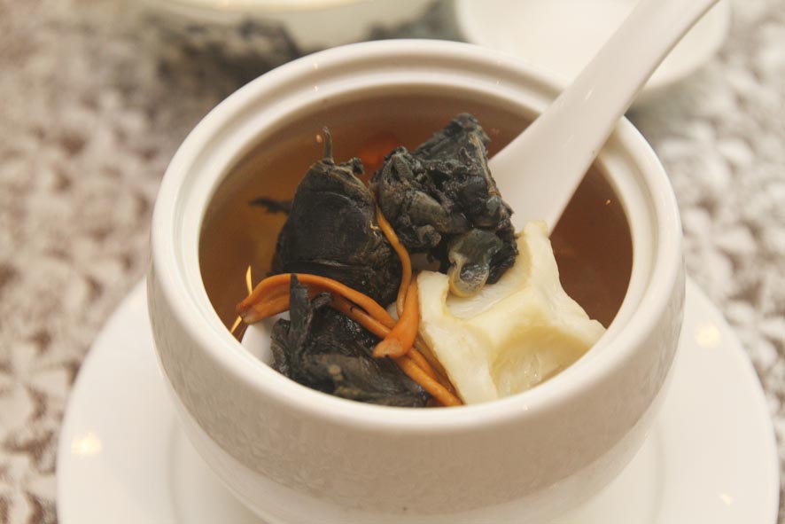 名人轩, 鸡汤