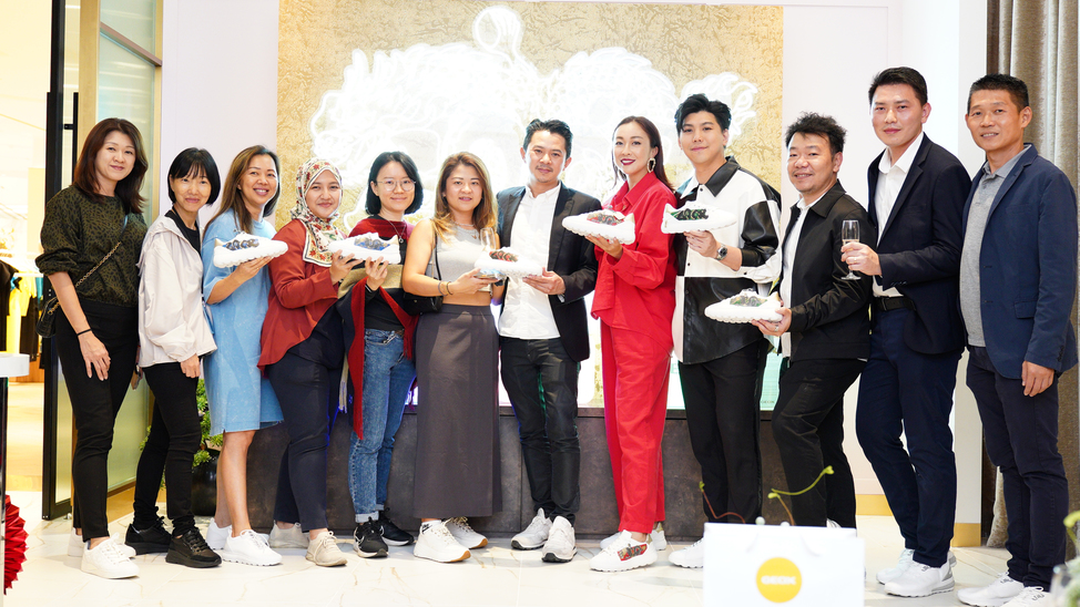 木龙年珍藏版运动鞋 GEOX为时尚注入活力