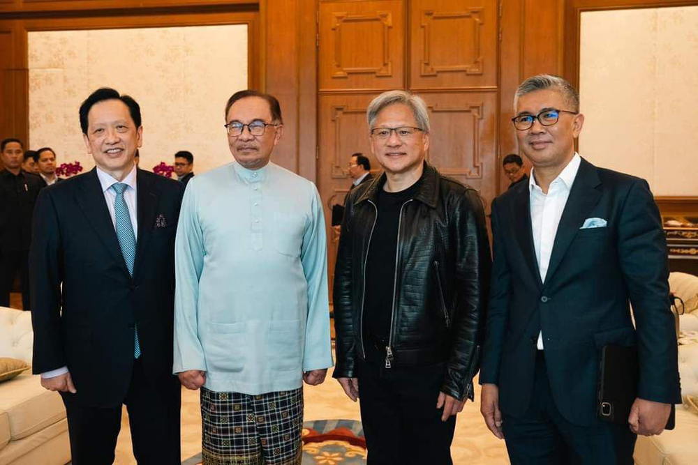黄仁勋 杨肃宏 杨忠礼机构 英伟达