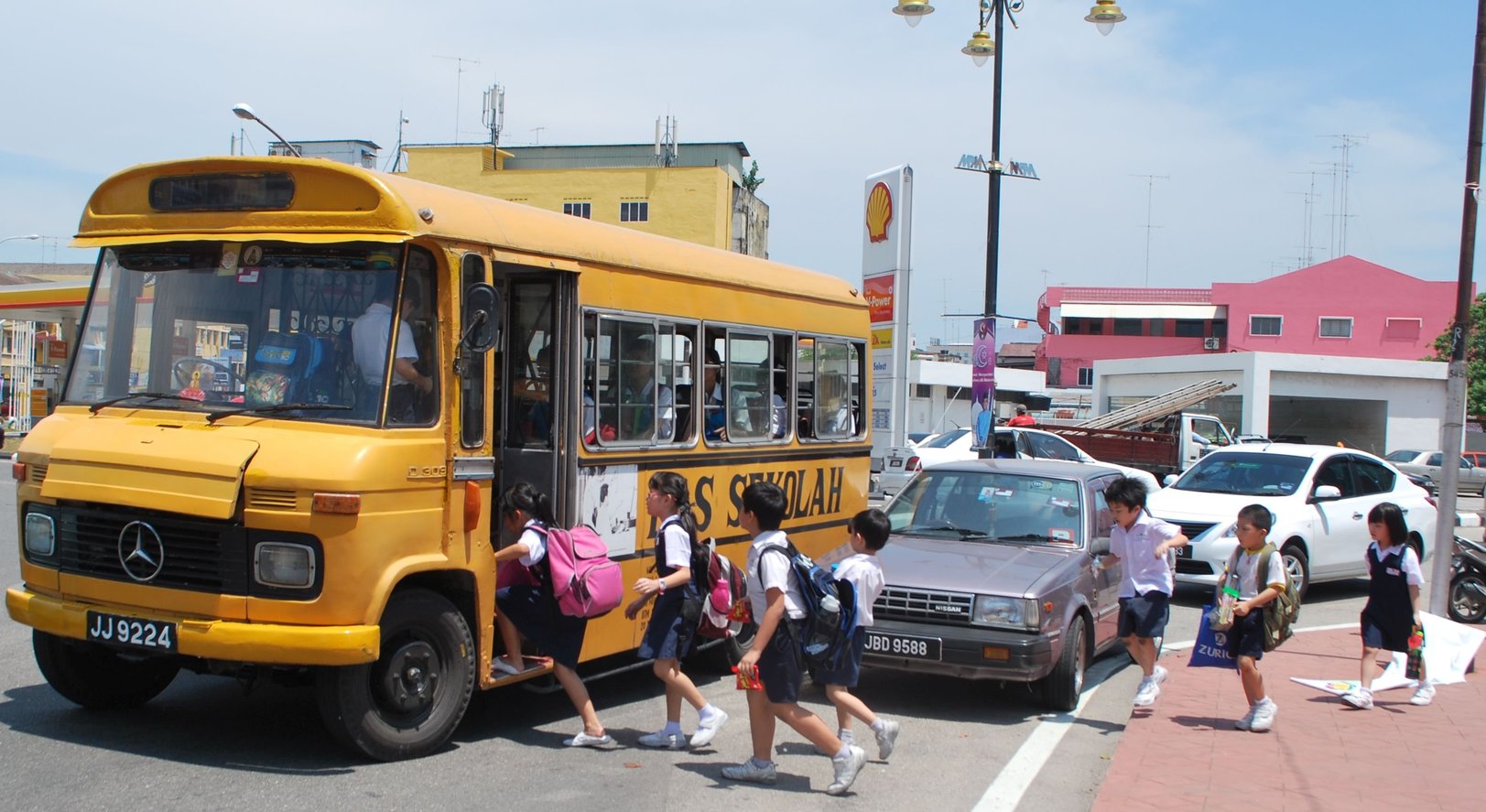 学生车