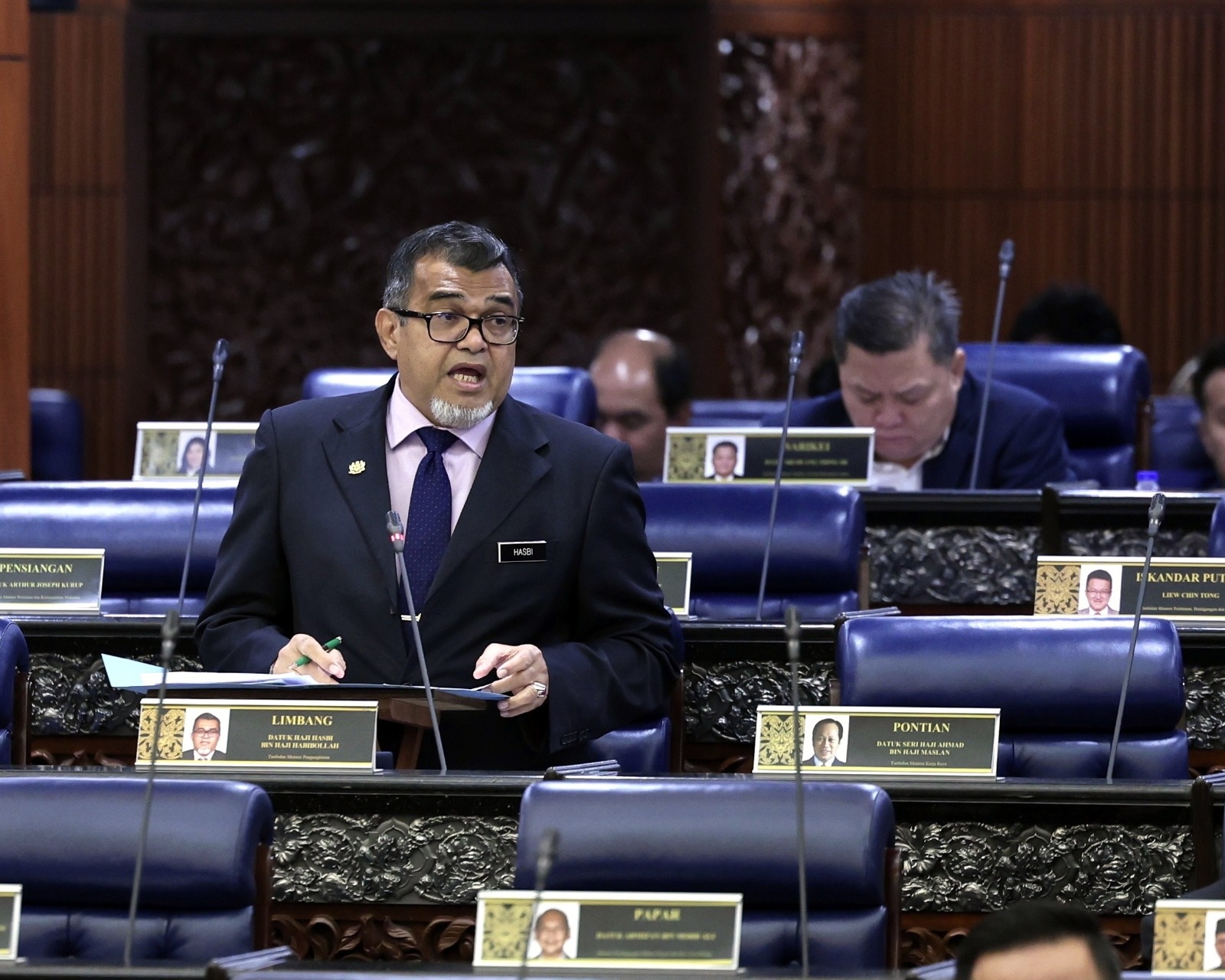 副交长:盼起威慑作用 修法令严惩飙车党