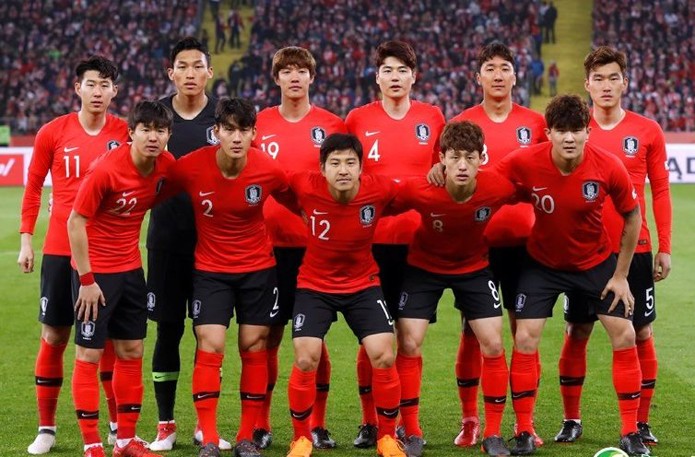 韩国足队又出事 曝亚洲杯集训期间打牌
