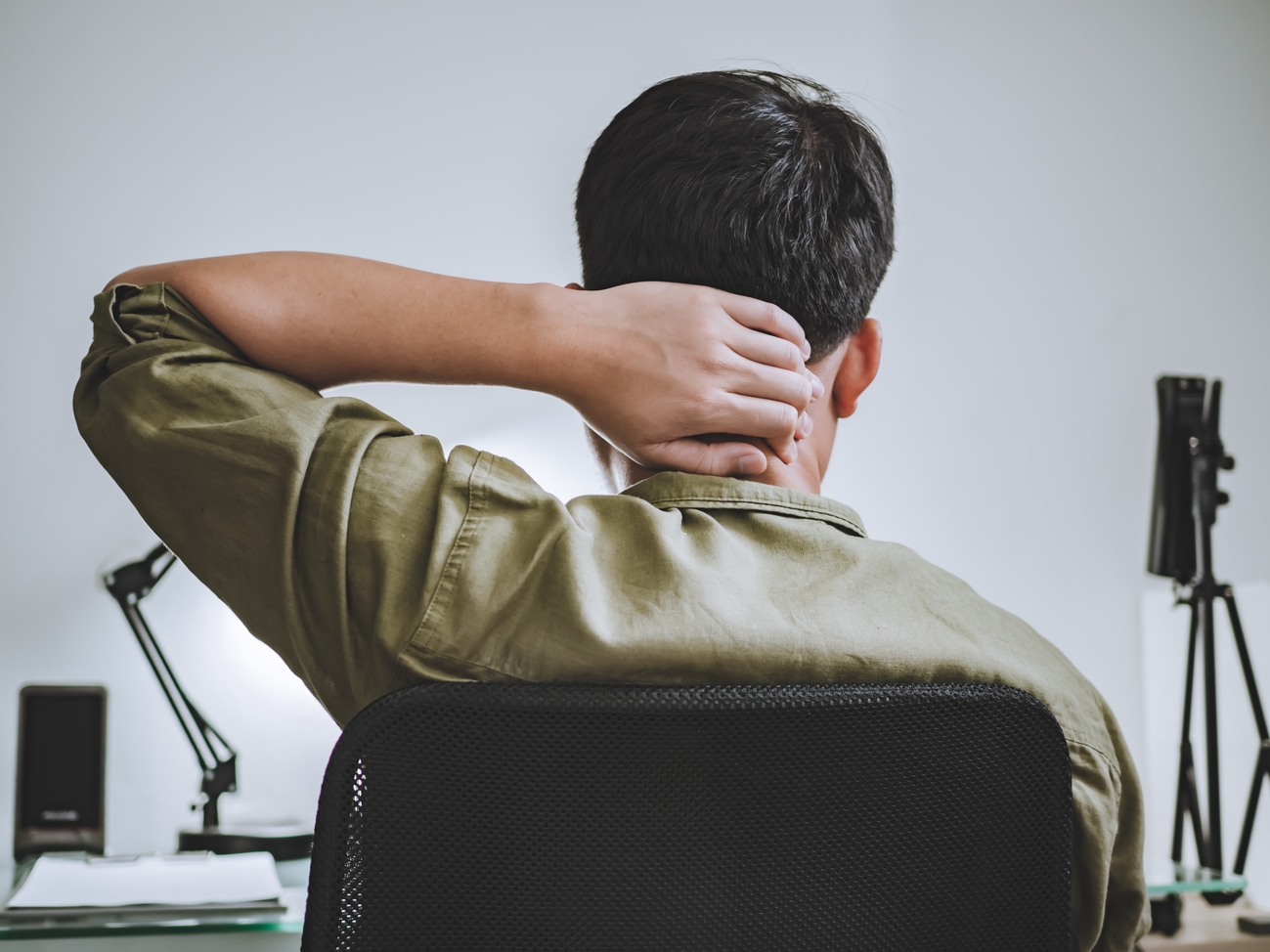 久坐 坐姿 肌肉酸痛 骨骼疼痛