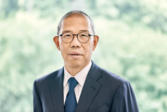 锺睒睒财富缩水9%  仍蝉联“中国首富”