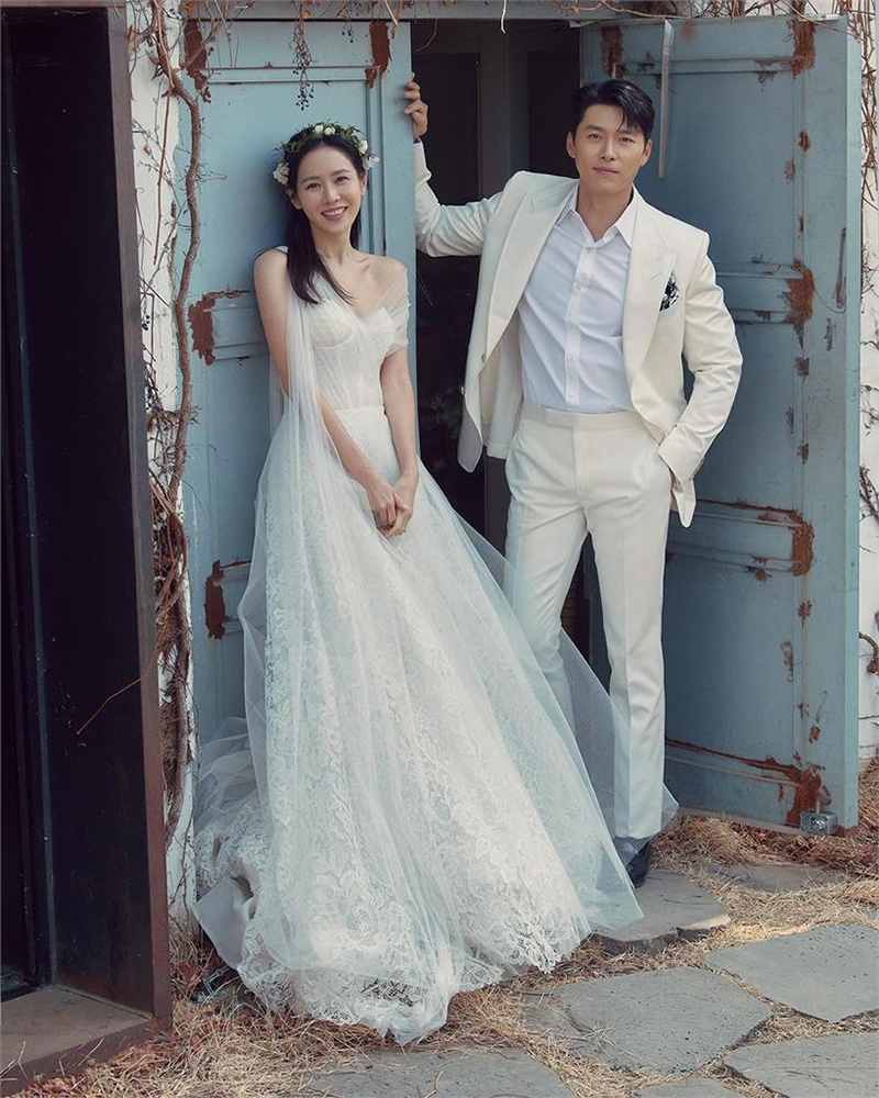 與玄彬結婚2周年 孫藝珍再曬婚紗美照