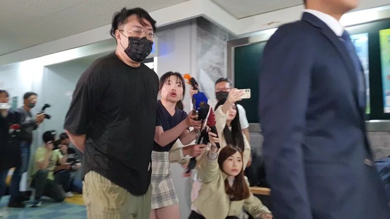 【台素食店食物中毒事件】负责人店长厨师遭限制出境