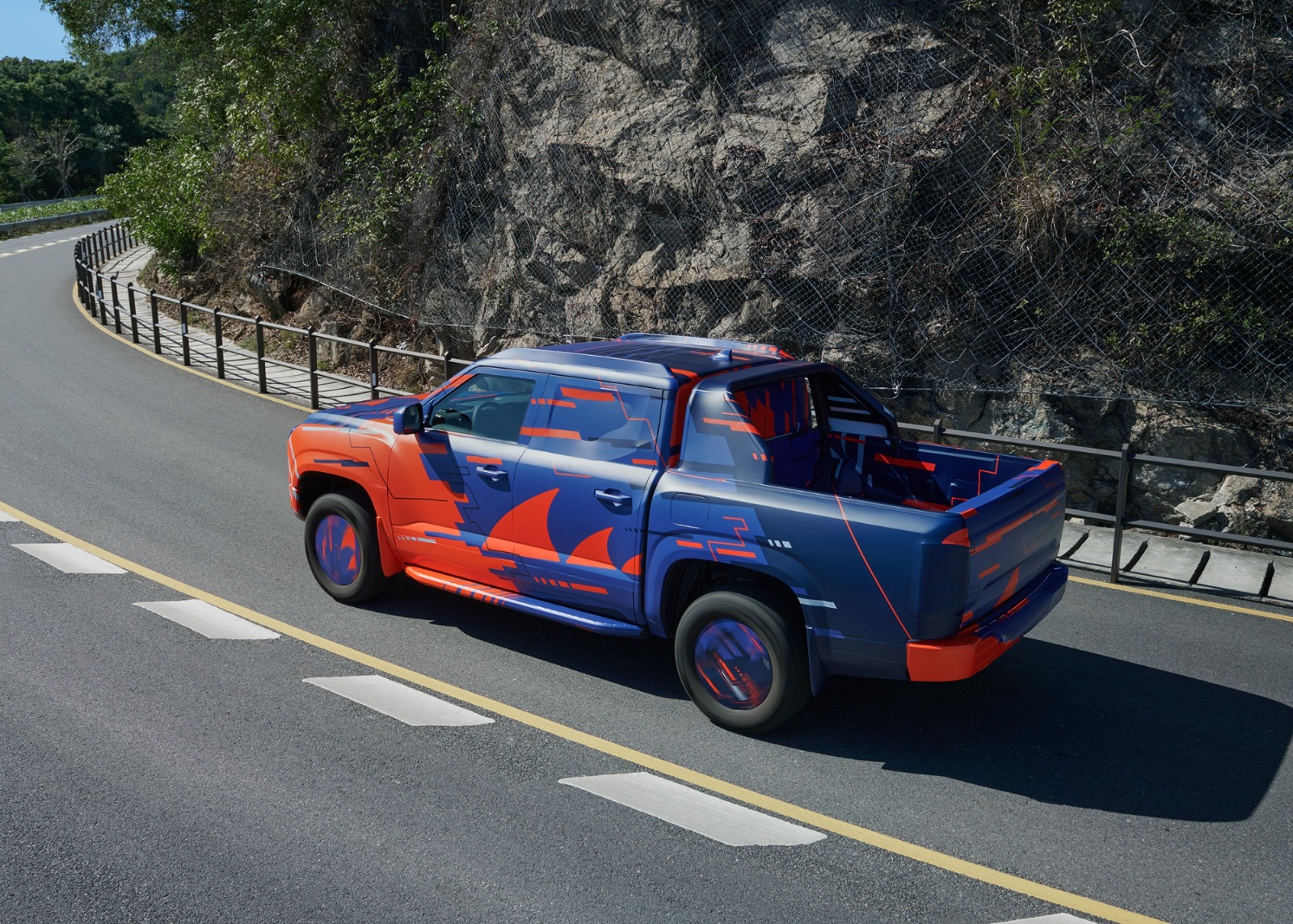 比亚迪版本Cybertruck亮相
