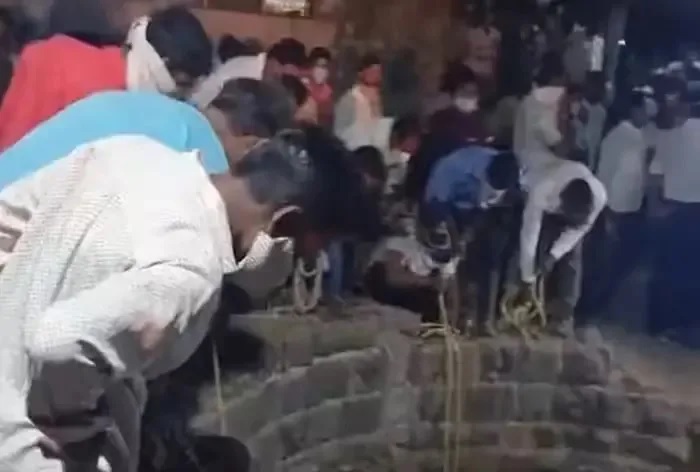 为救猫跳下深井 一家6口5人丧命