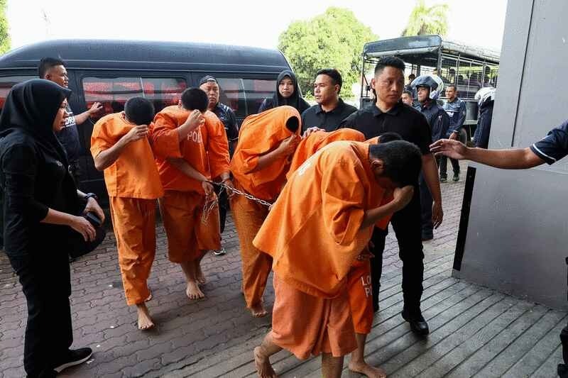 涉嫌杀害17岁男学生 沙巴技职学院13少年犯被控