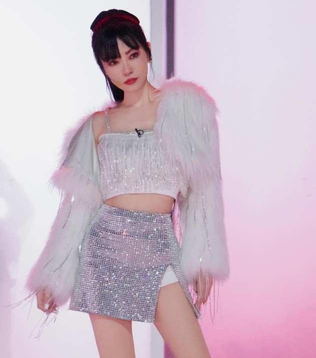 謝金燕錄《浪姐》雙腿腫脹 哭喊:最美的腿不見了